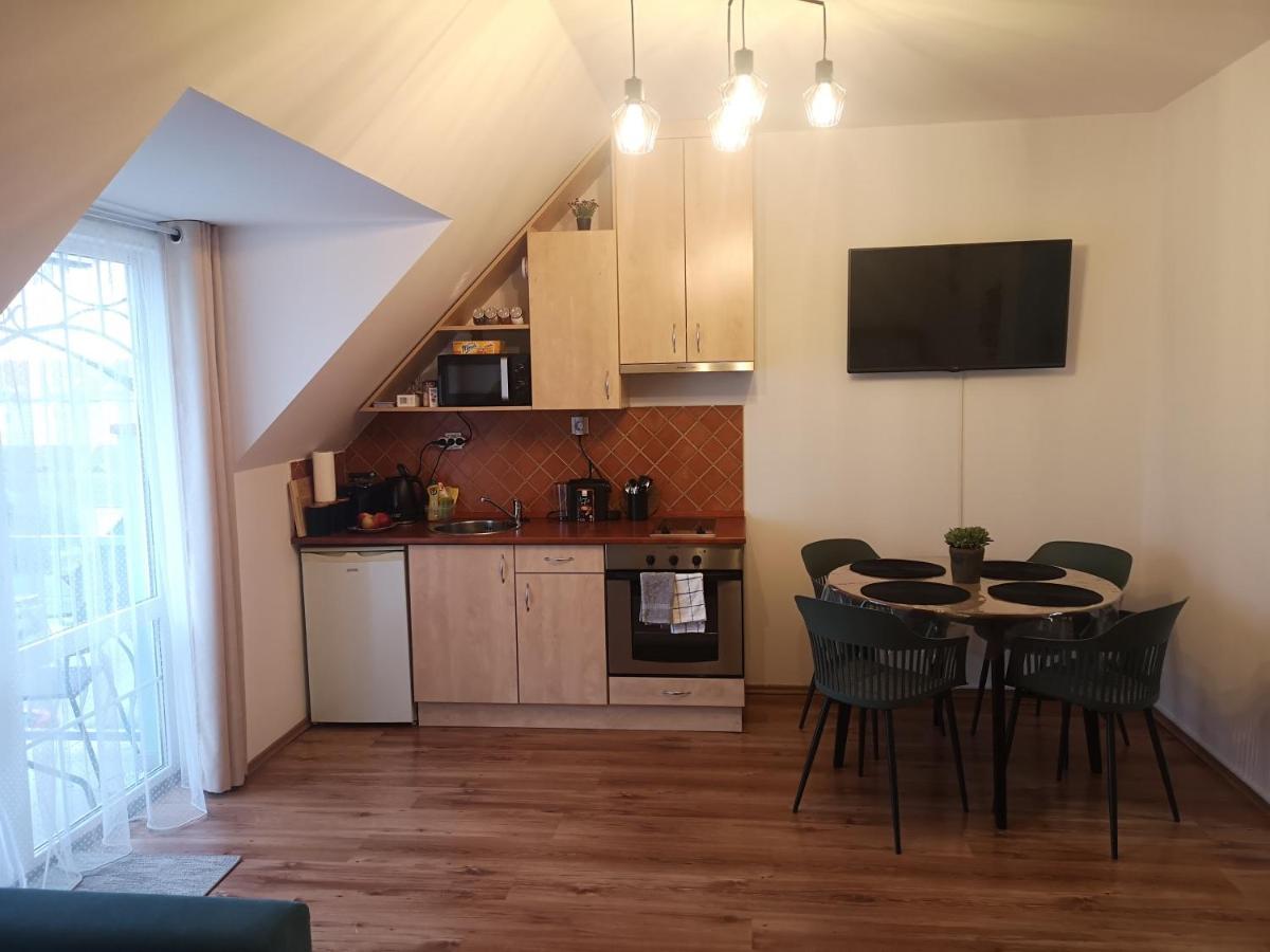 Orsika Hilltop Apartman إغير المظهر الخارجي الصورة